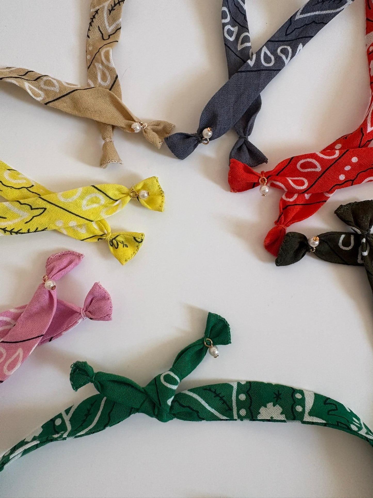 Collier Bandana Jaune Coquille
