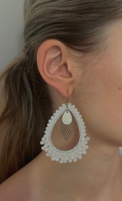 Boucle "CHIC" Goutte Perlée Blanc*