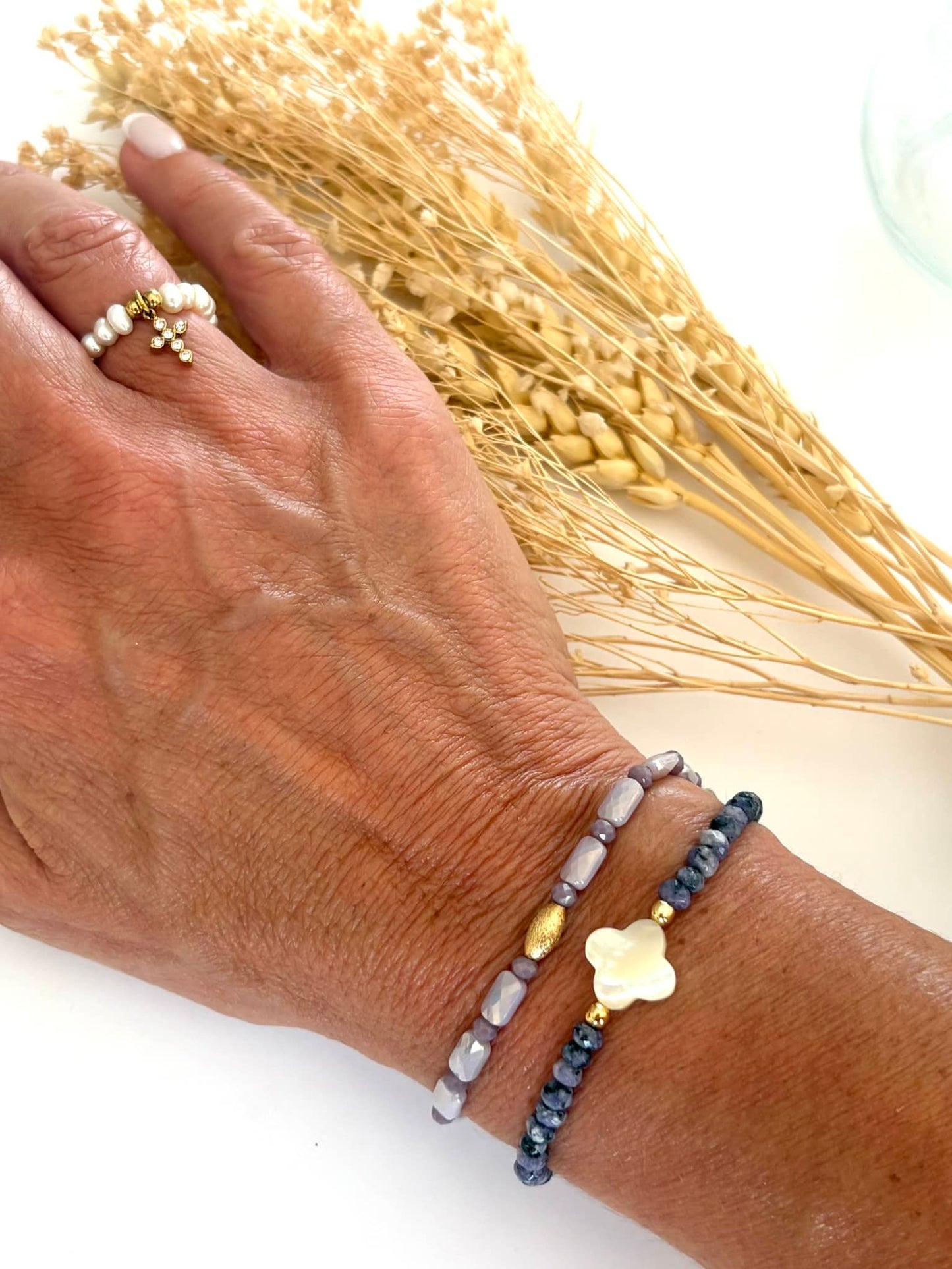 Bracelet "Trèfle Nacre" quartz bleu*