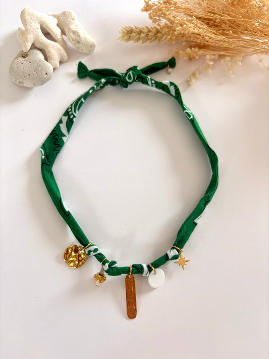 Collier Bandana Vert Rectangle*